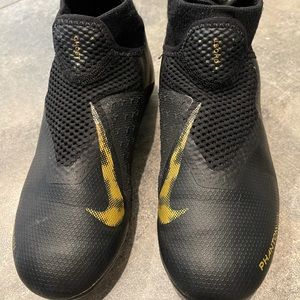 NIKE JR PHANTOM VSN ACADEMY DF FG/MG-YOUTH- USED